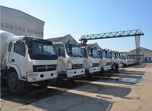 河南畅路——专注生产水泥罐车厂家 电话18595622000
