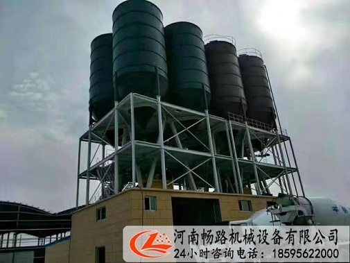 河南周口塔式双180站施工现场